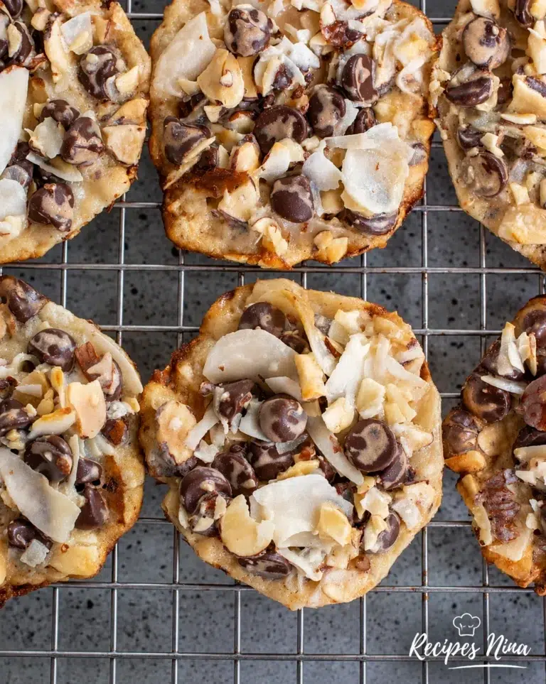 4-Ingredient Almond Joy Cookies